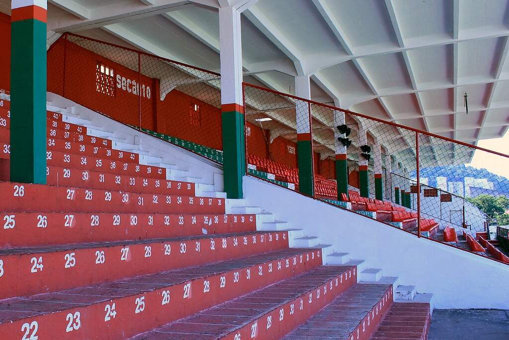 Estádio da Portuguesa Santista foi interditado pelo Corpo de Bombeiros