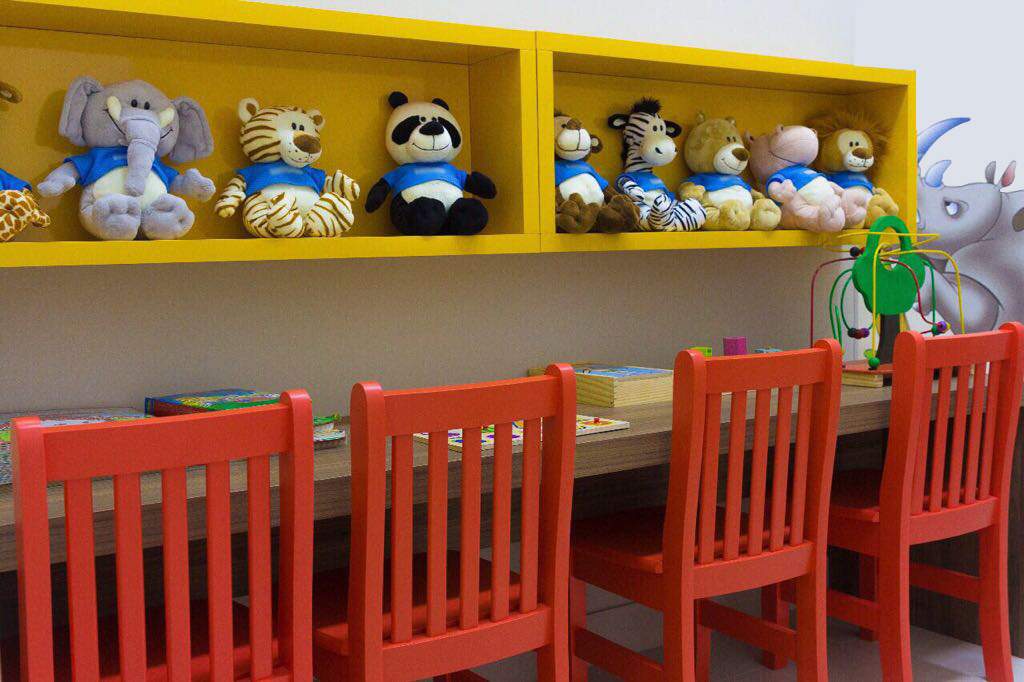 Sala infantil promete entreter os pequenos na Unidade de Santos 