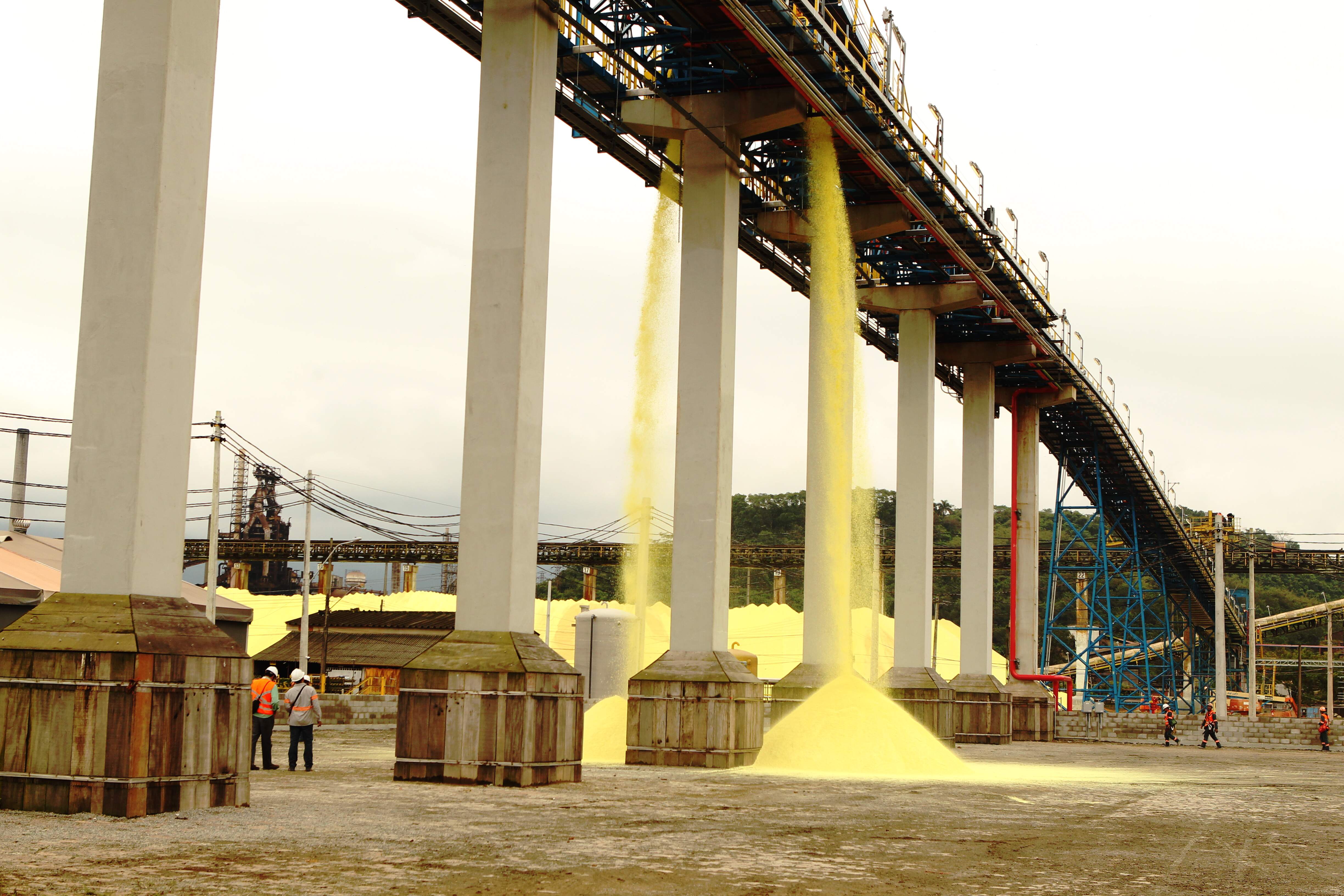 Porto desembarcou 4,5 milhões de toneladas de fertilizantes em 2017