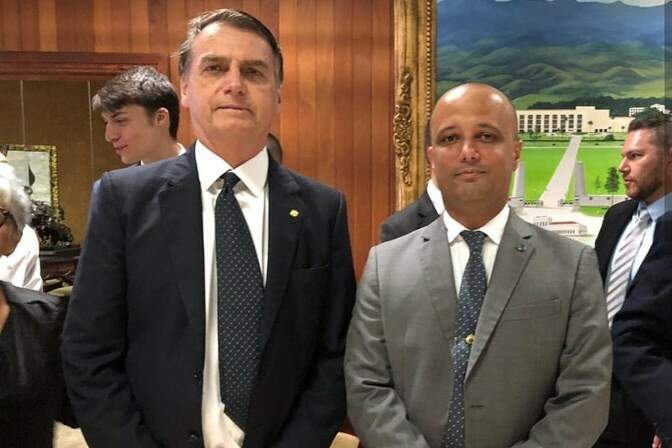 Bolsonaro destacou que líder do partido na Câmara é advogado e consultor legislativo concursado