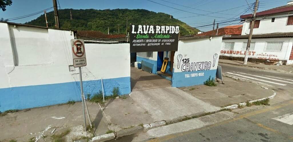 Estabelecimento fica entre a Rua Paulo Orlandi e a Alameda das Tulipas, em Guarujá 