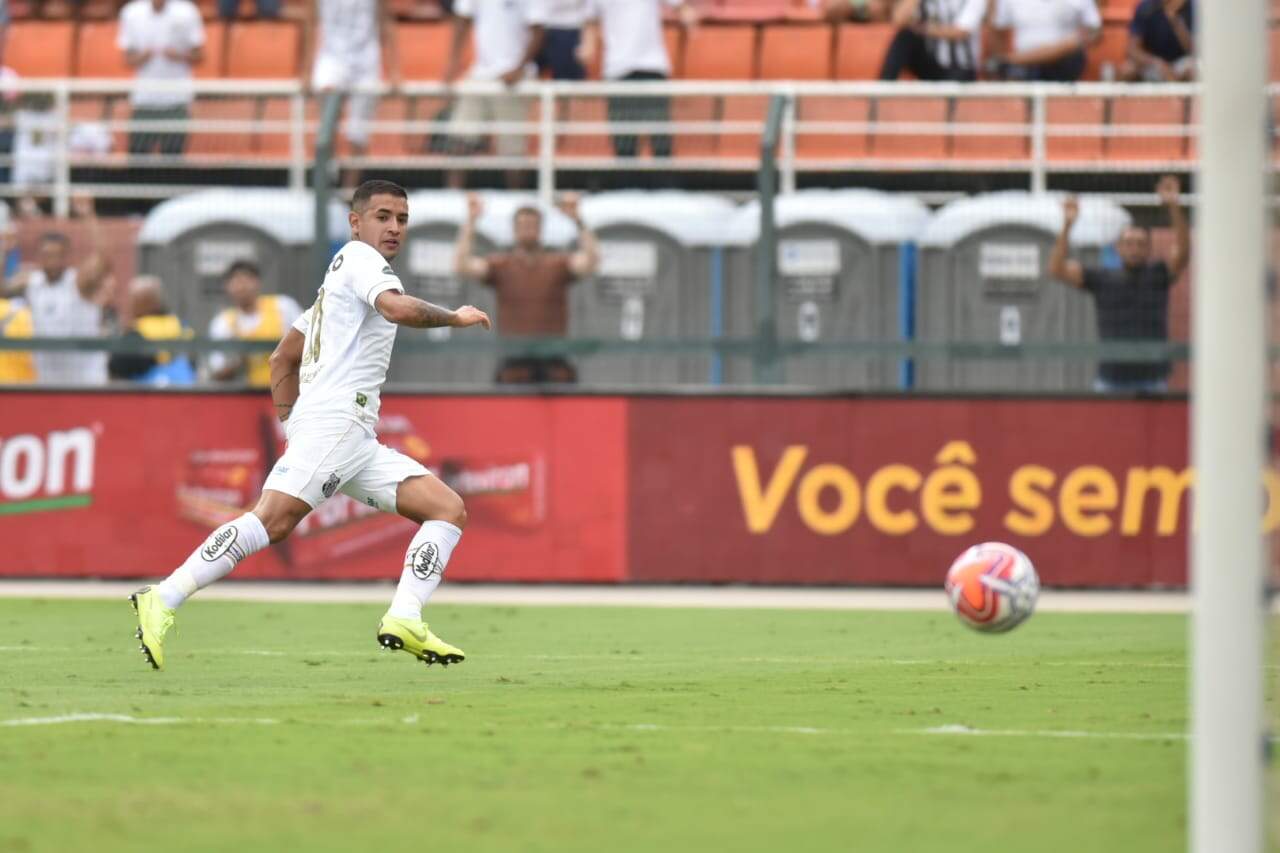 Pelo segundo jogo consecutivo, paraguaio Derlis González marcou um dos gols da vitória santista
