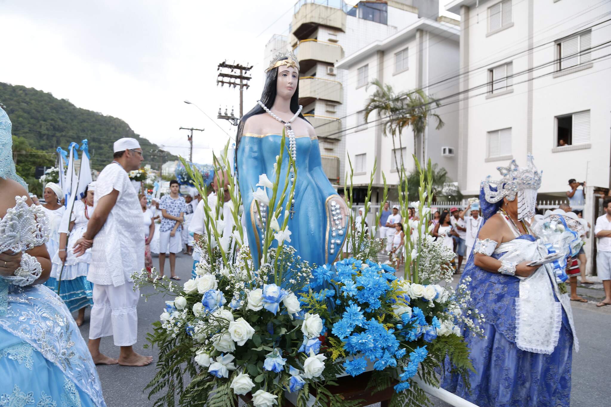 Cidades da região, como Guarujá, também realizaram a procissão em comemoração à Festa de Iemanjá