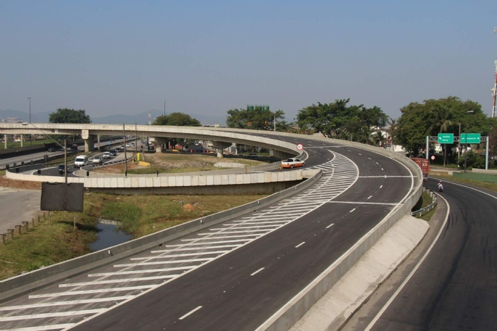 Viaduto Rubens Paiva foi inaugurado pelo Departamento de Estradas e Rodagem em 2016
