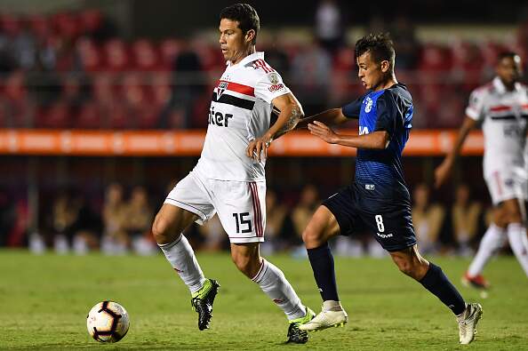 São Paulo precisava vencer por três gols, mas não saiu de um empate sem gols no Morumbi