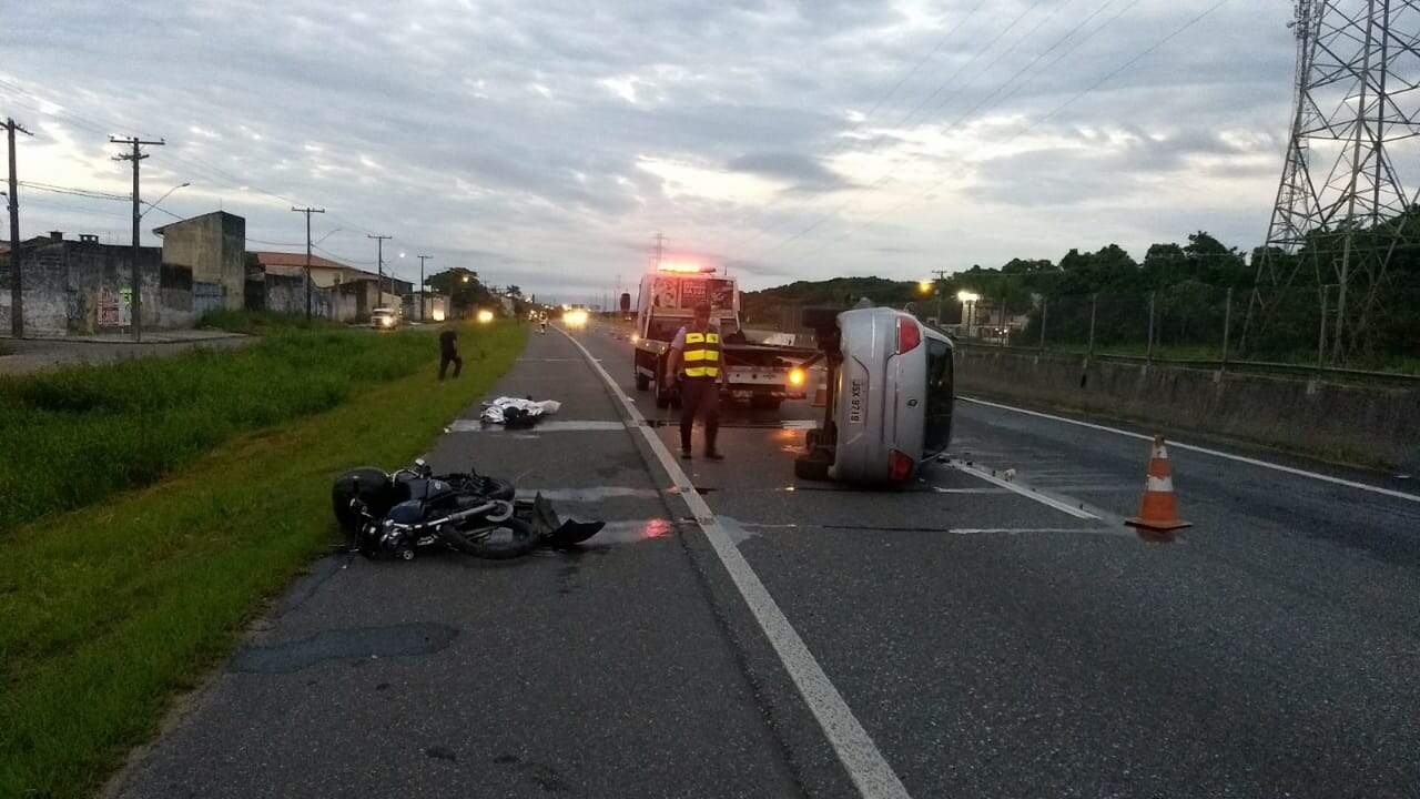 Motociclista morreu após colidir contra automóvel na Padre Manoel da Nóbrega 