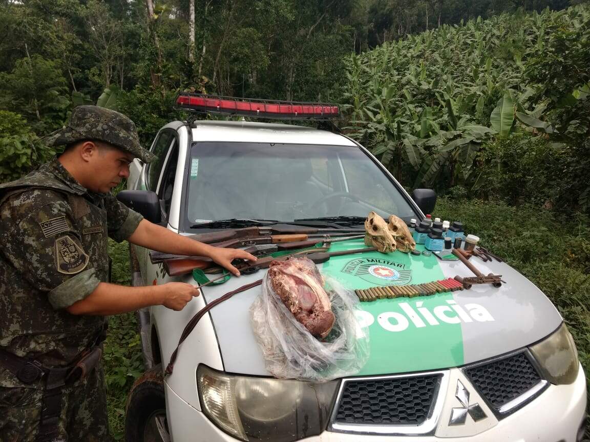 Polícia Ambiental apreendeu apetrechos de caça, em Eldorado