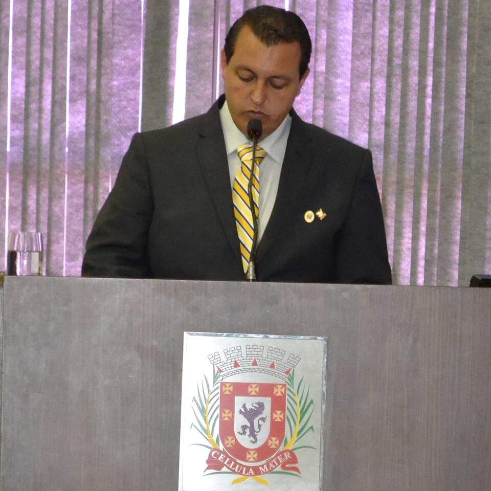 Secretário rebate acusação de agressão em São Vicente