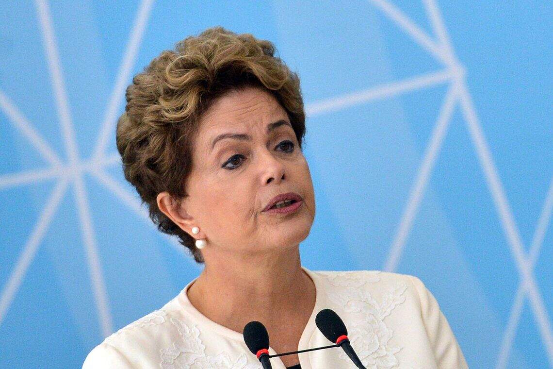 Bolsonaro é irônico em relação à tortura recebida por Dilma Rouessef
