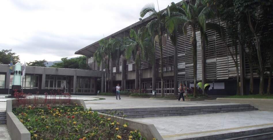 Cubatão é uma das cidades que exigem Ensino Superior do secretariado