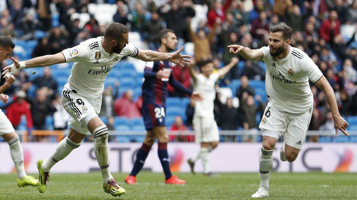 Benzema marcou os dois gol na vitória do Real Madrid