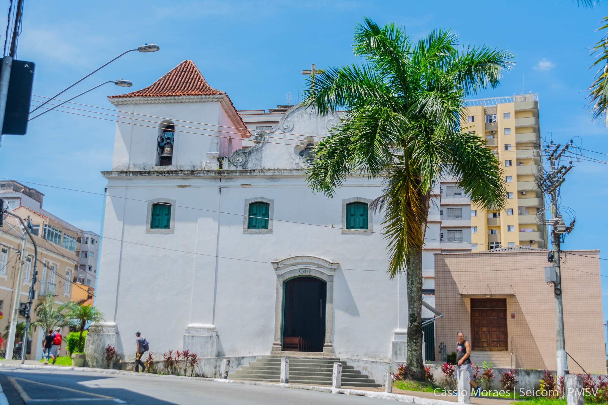 A Igreja Matriz de São Vicente (Praça João Pessoa, s/nº - Centro), terá três missas