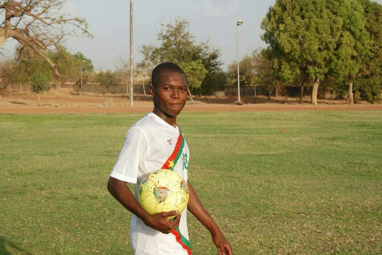 Yaya, como é chamado desde que chegou no Brasil, tem passagens pela seleção de base de Burkina Faso 