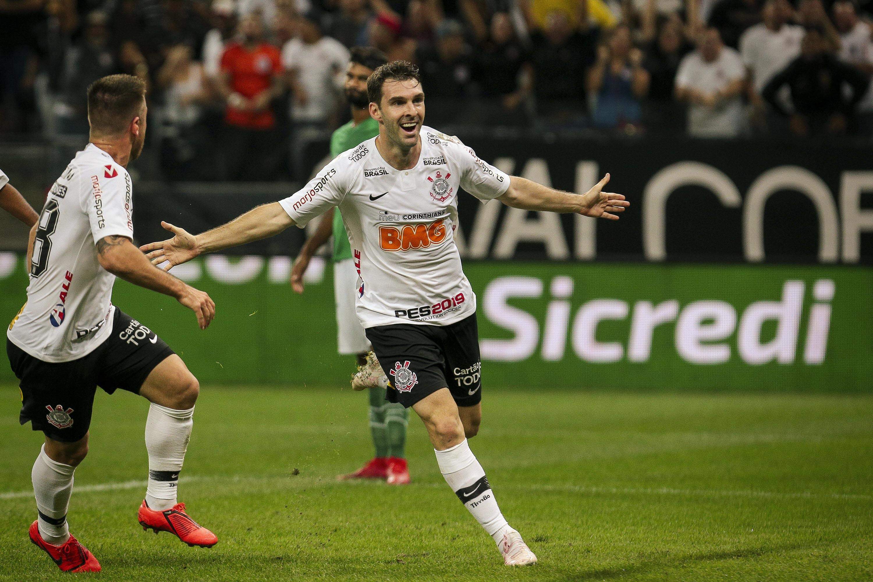 Depois de muitos jogos, Boselli desencantou e marcou seu segundo gol com a camisa do Corinthians