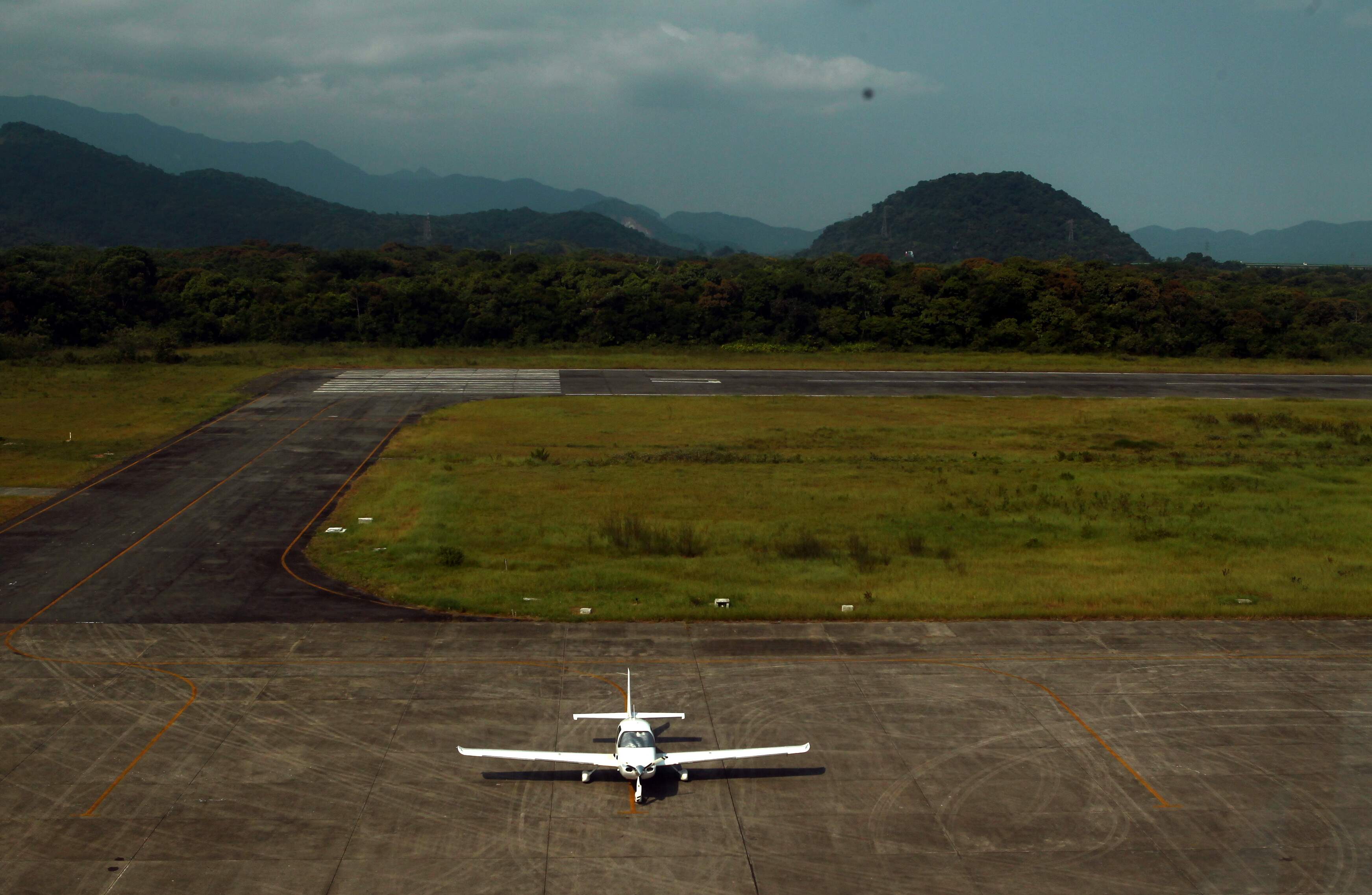 Projeto usará as instalações da Base Aérea de Santos, em Guarujá