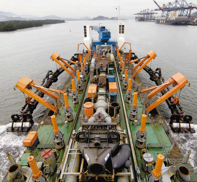 Sedimentação no Porto de Santos leva Codesp a manter um constante serviço de dragagem no canal