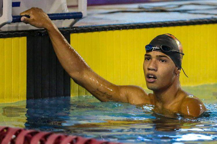 Gabriel Malone foi destaque em torneio nacional de natação