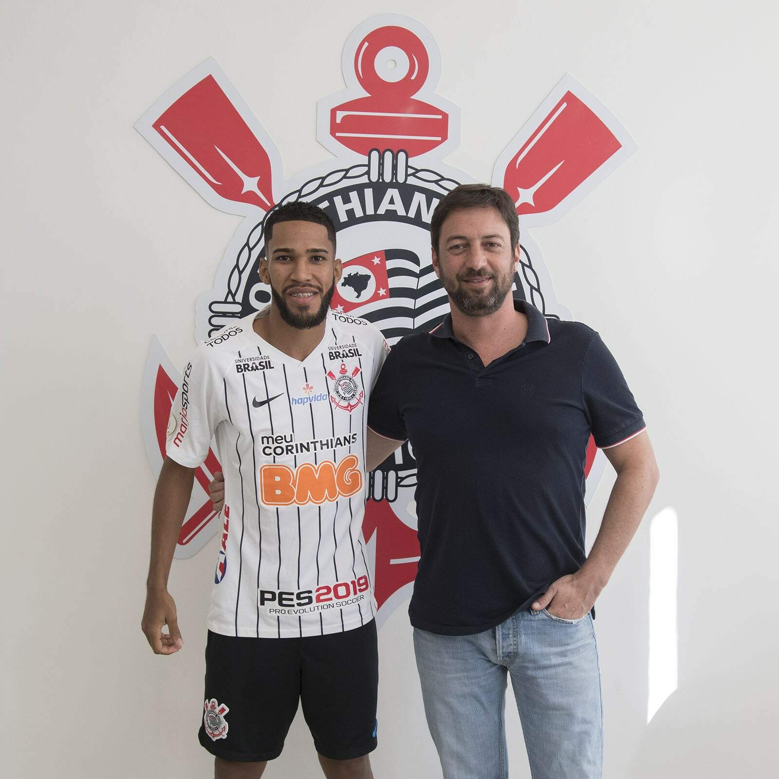 Everaldo estava no Fluminense e foi anunciado pelo Corinthians na última quarta-feira