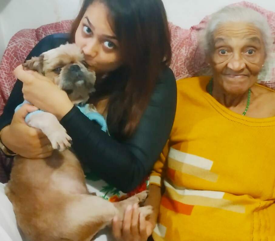 Com 80 anos, Dona Alaíde fez apelo nas redes sociais para que devolvessem seu animal 