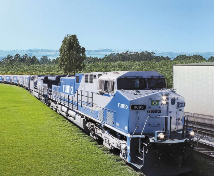 Ferrovia é uma das principais do país, servindo ao Porto de Santos