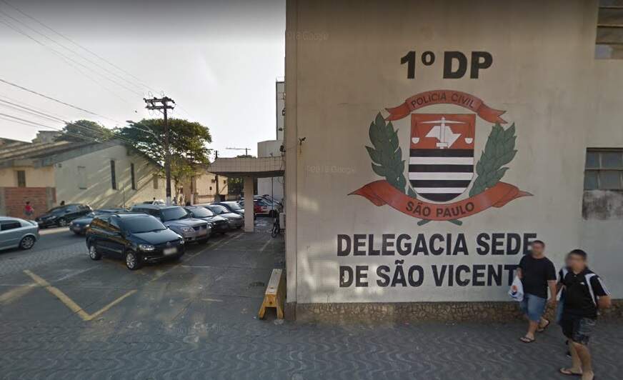 Após ser detida, dupla suspeita do furto foi encaminhada ao 1º DP de São Vicente