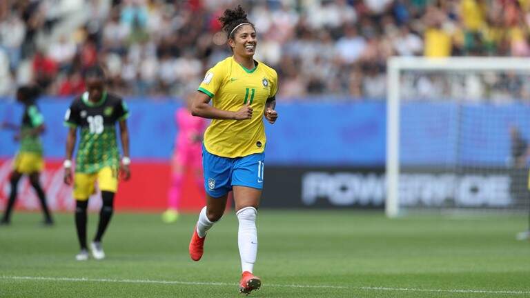 Cristiane fez os três gols da seleção brasileira na estreia do Mundial