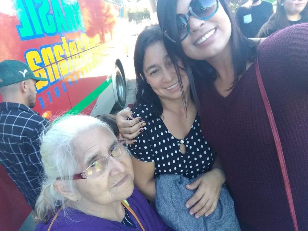 Suellen com a mãe e a avó em Campos do Jordão 