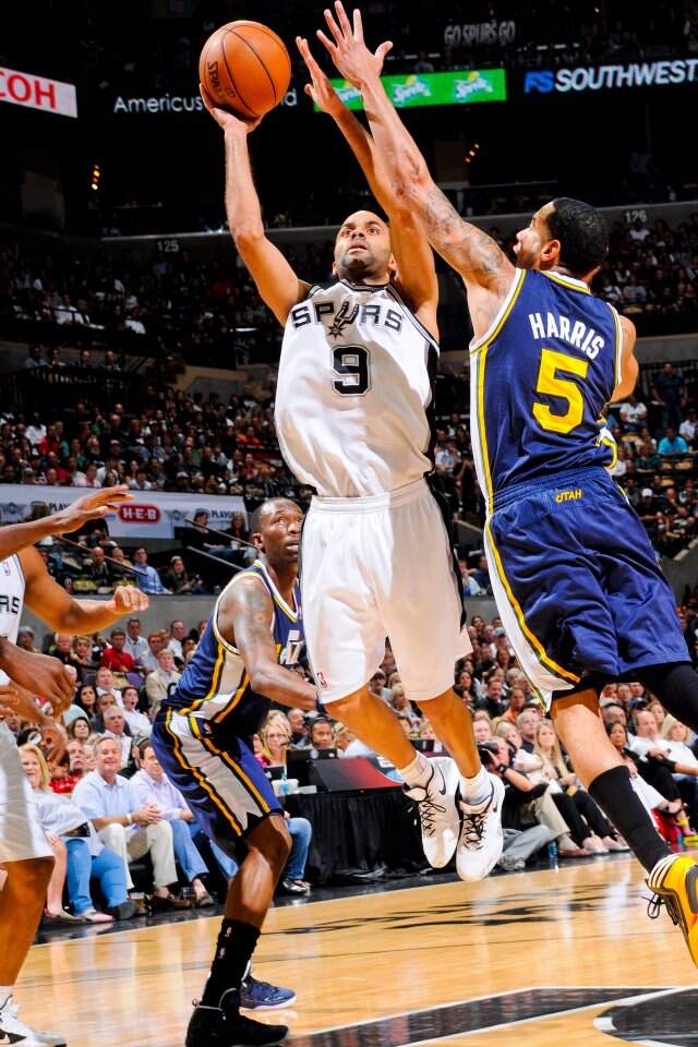 Armador francês foi quatro vezes campeão da NBA pelo San Antonio Spurs