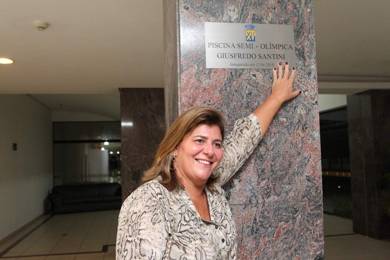 Renata Santini Cypriano representou seu avô em homenagem