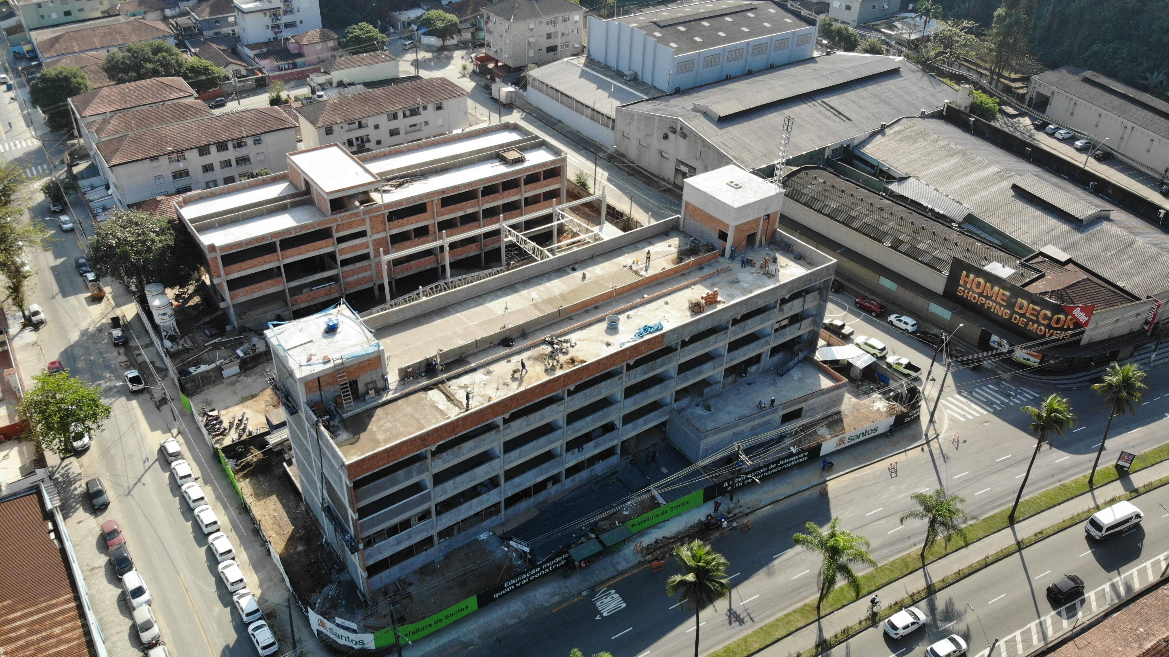 Escola municipal em construção em Santos contará com teto para captação de energia solar