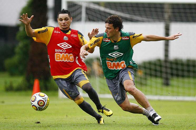 Pará atuou no Santos junto com Elano e juntos conquistaram a Libertadores 2011 