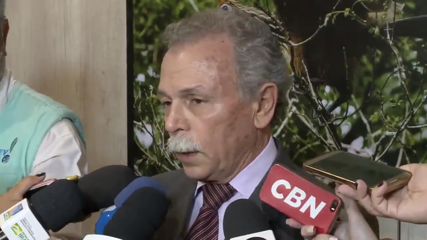 Diretor do Inpe será exonerado após discurso sobre Bolsonaro causar constrangimento