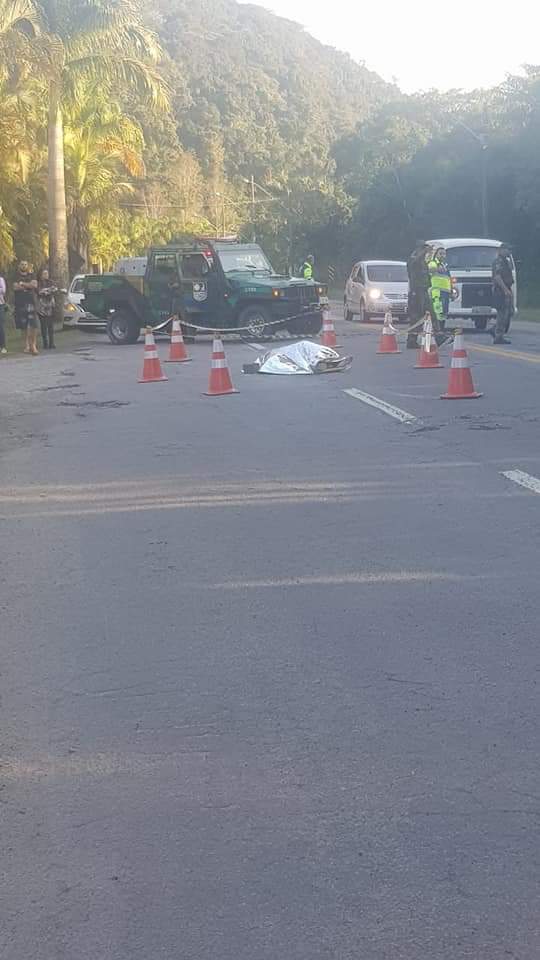 Segundo a Secretaria de Saúde de Guarujá, ciclista morreu no local