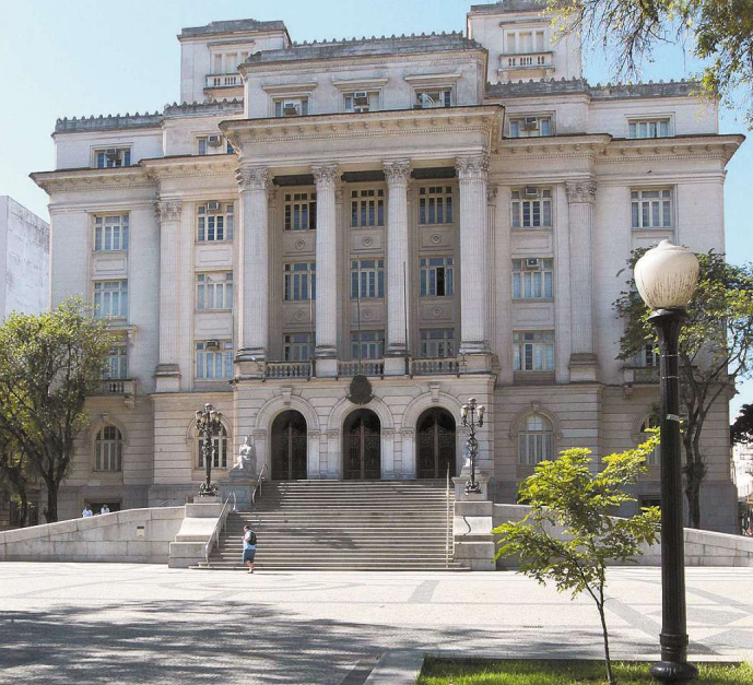 A disputa mais ferrenhas acontece em Santos, com vários pré-candidatos ao Palácio José Bonifácio