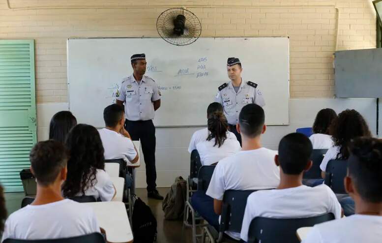 Governo de São Paulo solicitou adesão ao Programa Nacional das Escolas Cívico-Militares