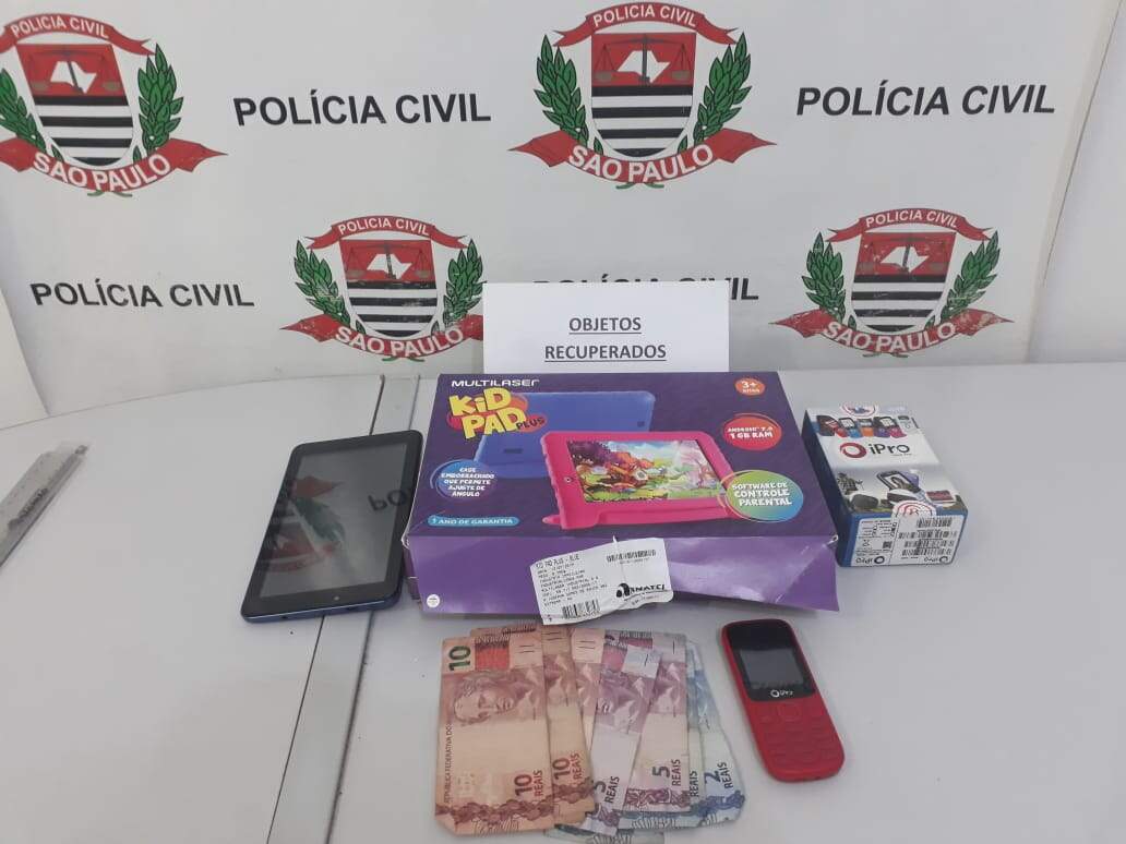 Produtos furtados da loja da irmã de Bolsonaro foram recuperados pela polícia