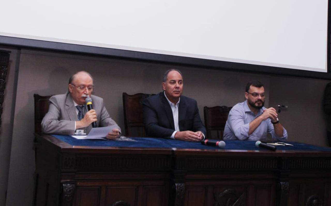 Osvaldo Sammarco, Roberto Santini e Casemiro Tércio participam do I Congresso de Direito Marítimo Portuário 