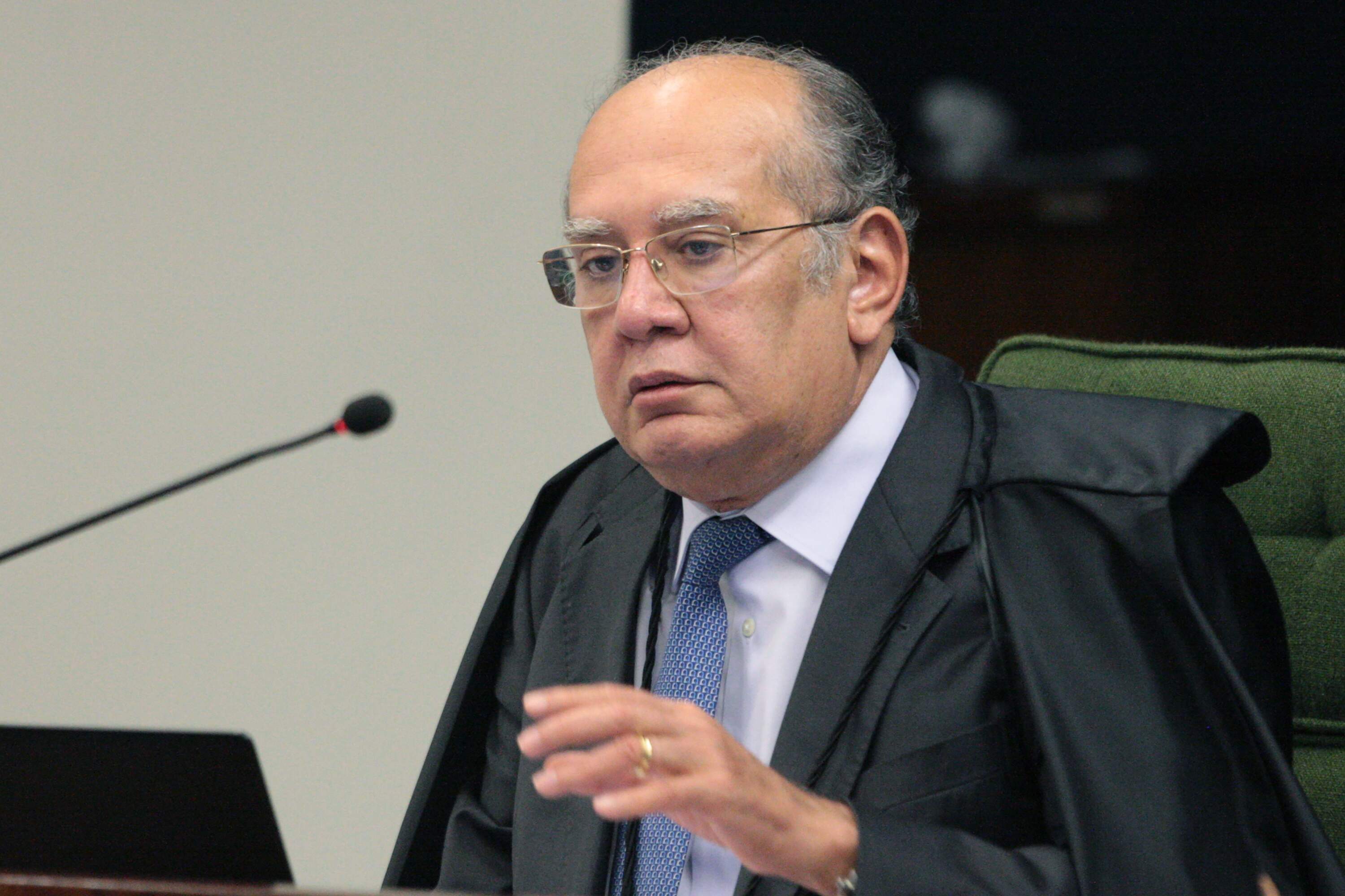 Manifestação no Rio pede o impeachment do ministro Gilmar Mendes