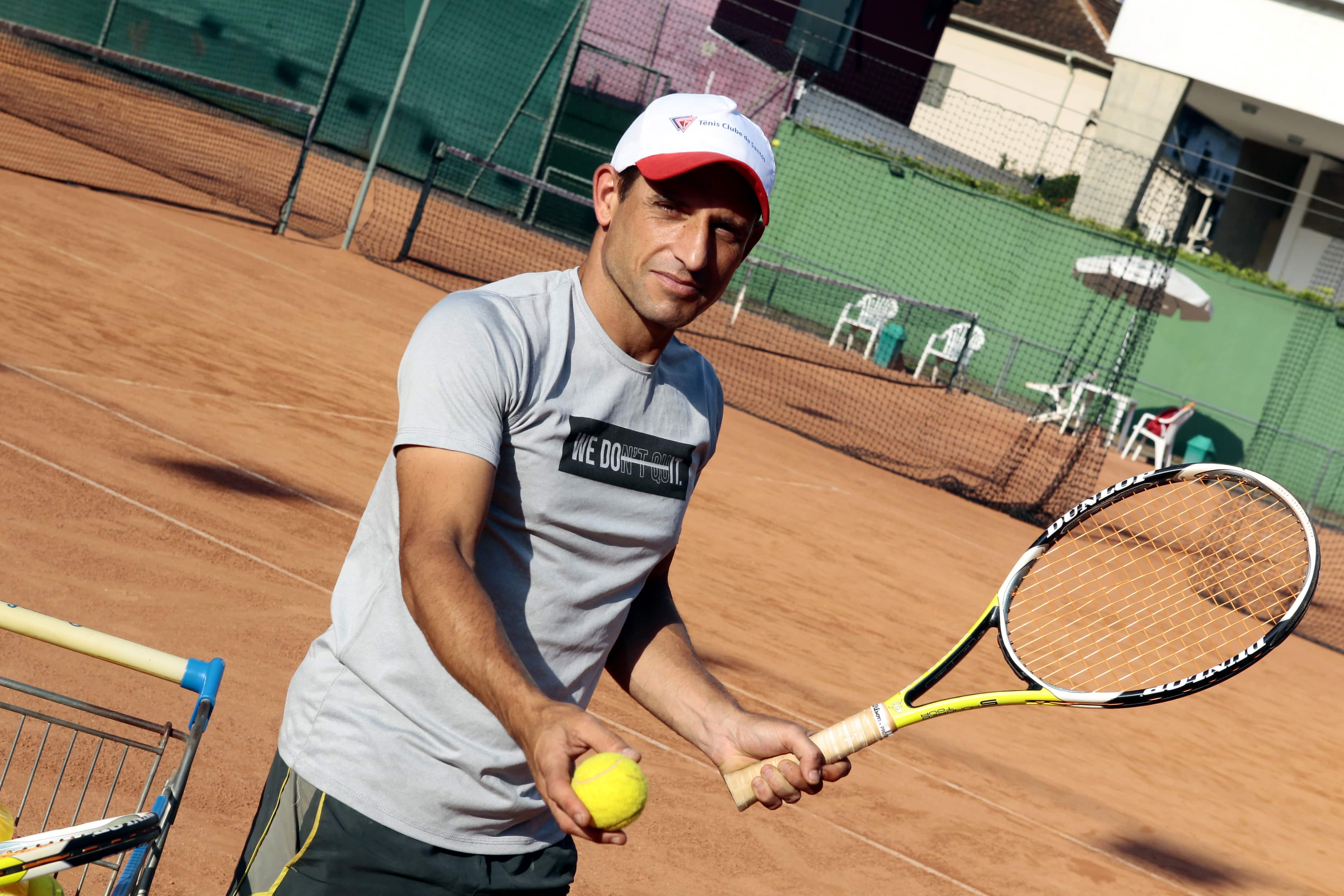 Bruno Puzzi, que estudou e trabalhou com o esporte nos EUA, vai jogar na chave de duplas