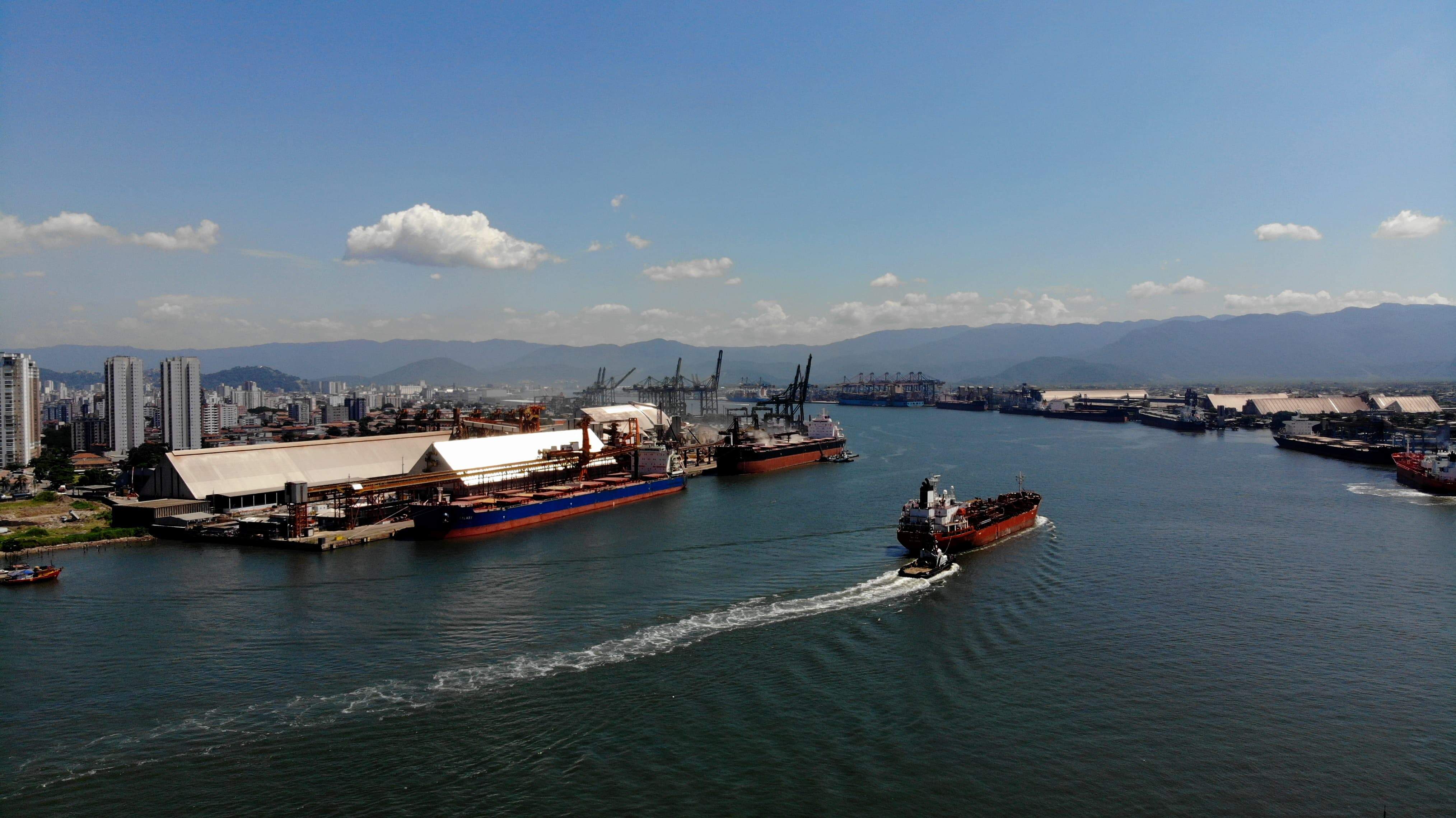 Porto de Santos recebe maior carga de fertilizantes da sua história neste sábado