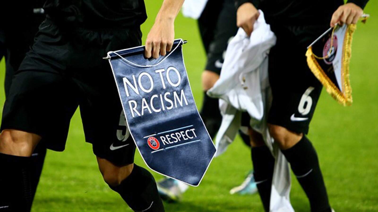 Os episódios racistas aconteceram durante a goleada de 6 a 0 da Inglaterra sobre a Bulgária