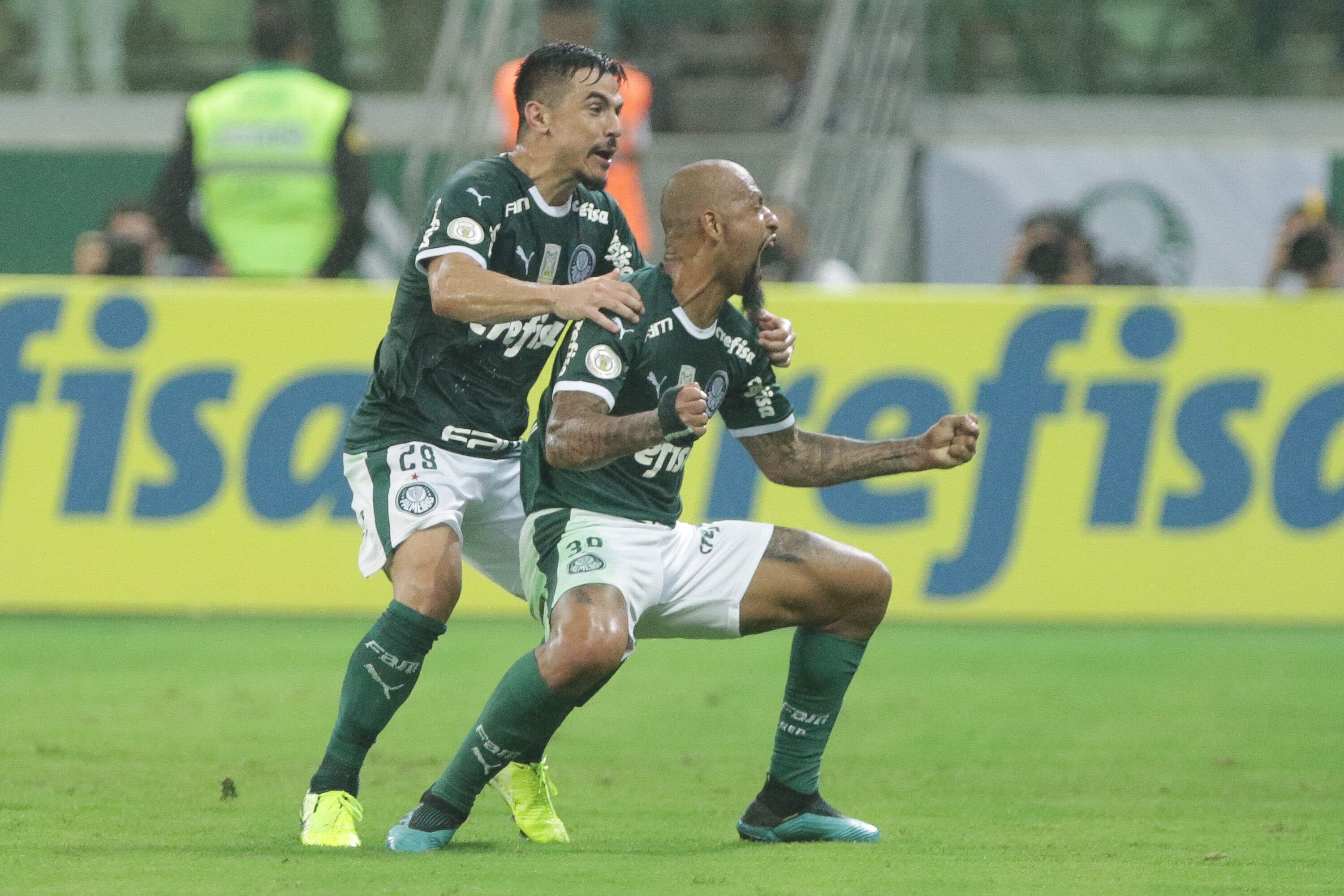 Gol aos 54 minutos do 2º tempo de Felipe Melo garantiu a vitória do Palmeiras em casa