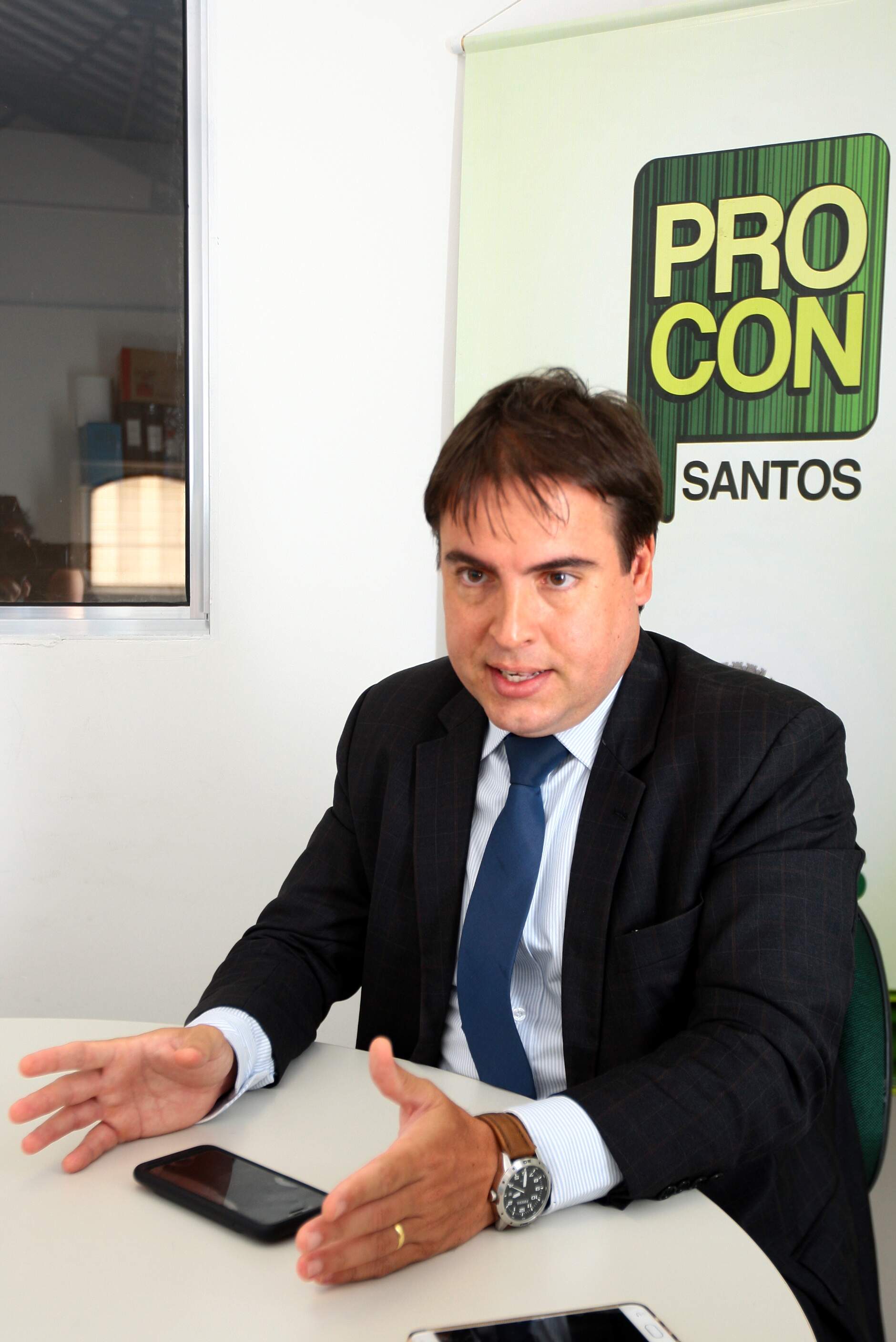 Coordenador do Procon-Santos diz que critério de indenização fixado pela Caixa não condiz com os anseios e as expectativas dos consumidores 