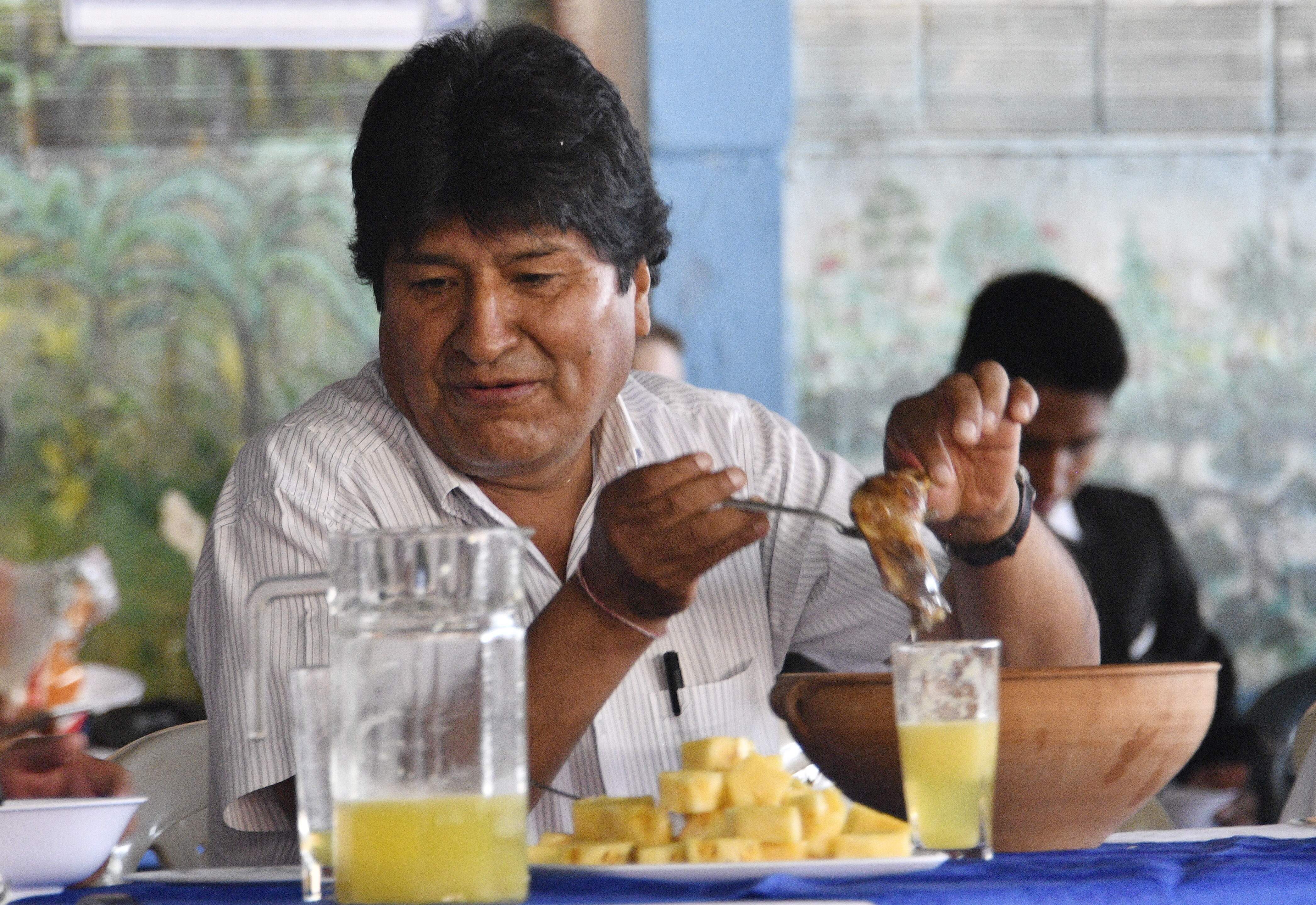 Evo Morales tenta seu quarto mandato como presidente da Bolívia