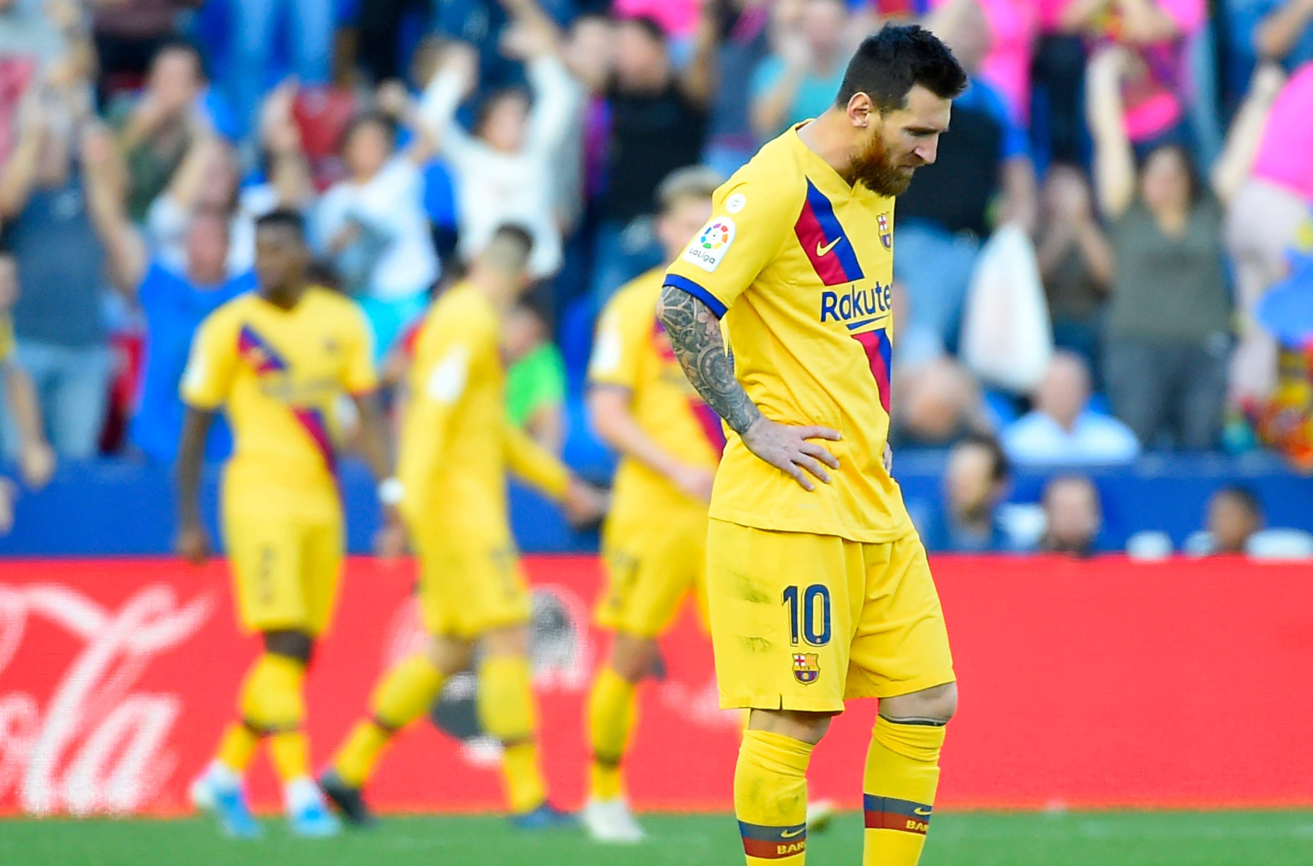 Nem mesmo o gol de Messi salvou o Barcelona de derrota para o Levante