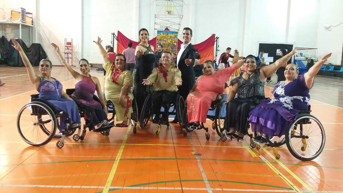 Dançarinos representaram o Estado de São Paulo em Minas Gerais