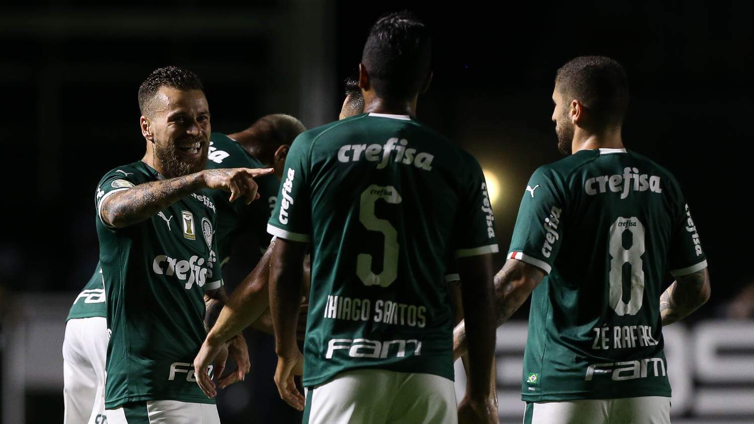 Lucas Lima desencantou e marcou um dos gols do Palmeiras em São Januário