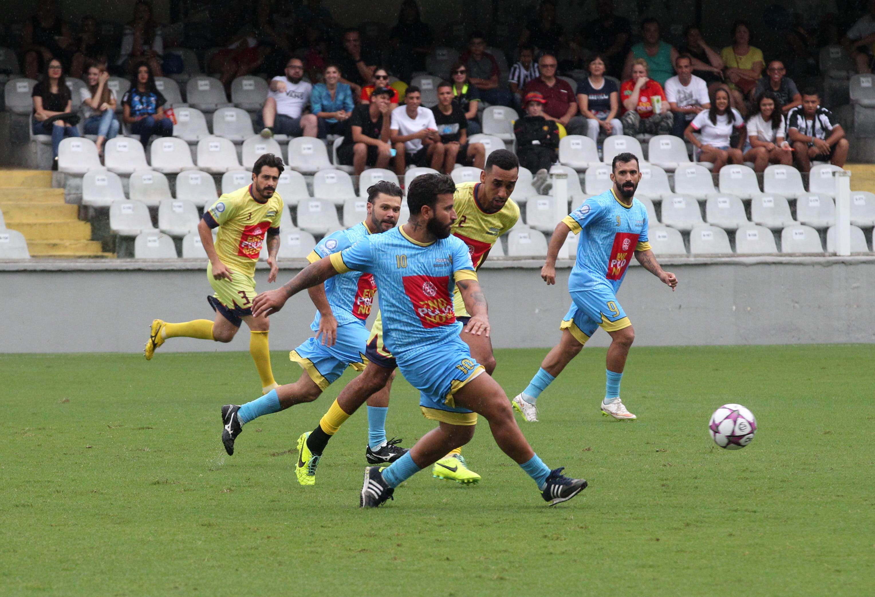 Vila Belmiro foi palco para jogadores e celebridades unirem forças e chamar atenção para a prevenção