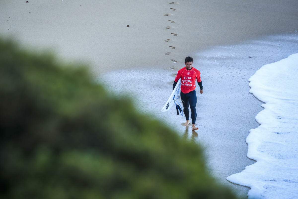 Deivid Silva é estreante na elite mundial do surf nesta temporada 