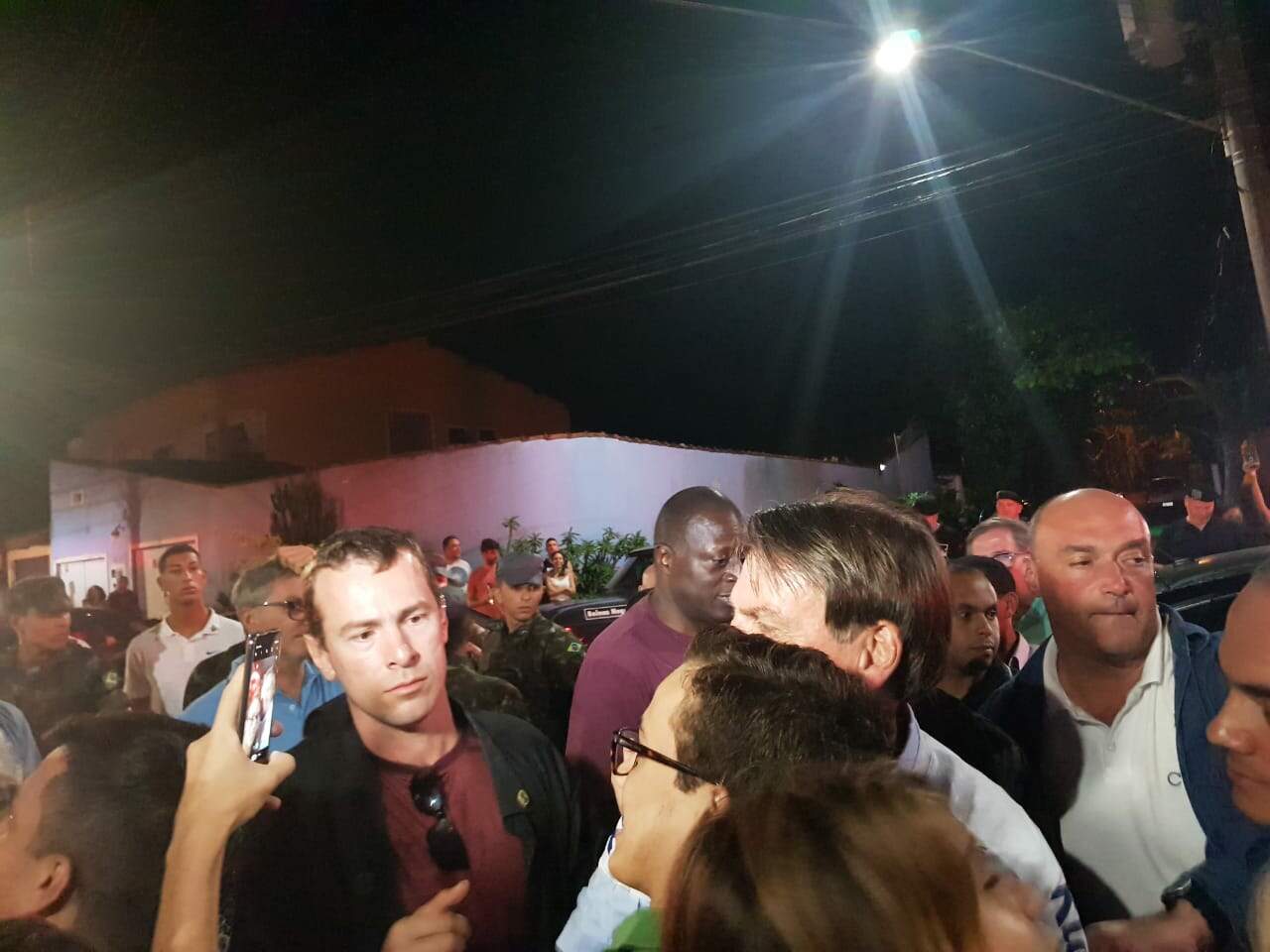 Bolsonaro retornou para o Forte dos Andradas por volta das 21h20 deste sábado 